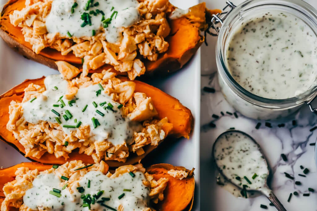 Buffalo Chicken Stuffed Sweet Potatoes (Paleo/Whoole30) - Eat the