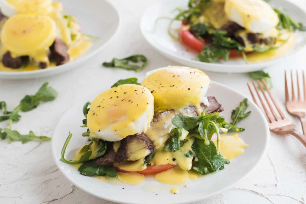 Easy Keto Eggs Benedict - Keto Cooking Wins