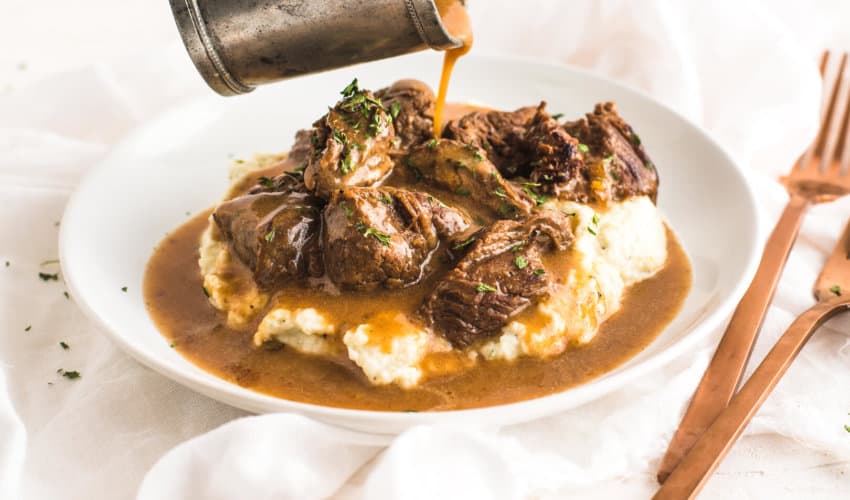 Whole30 Beef Tips and Gravy