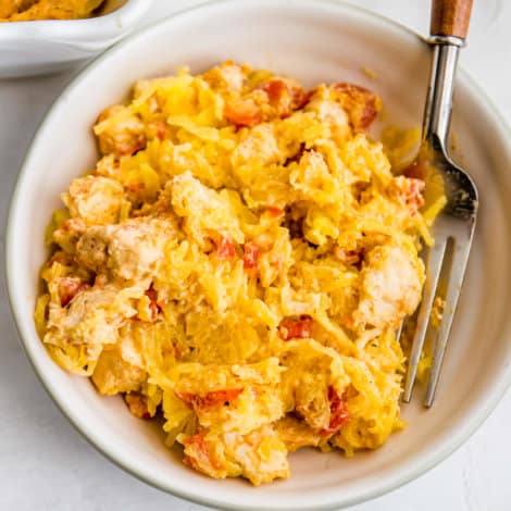 Whole30 Rotel Chicken Spaghetti Squash Casserole - Healthy Little Peach