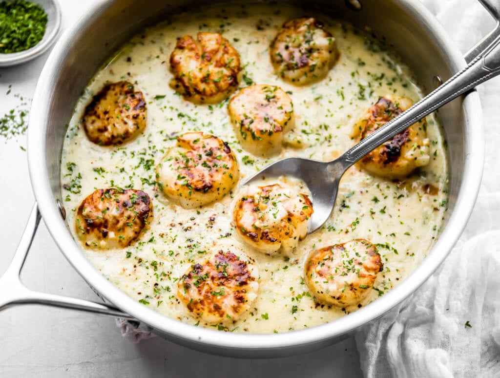 Creamy Garlic Scallops 