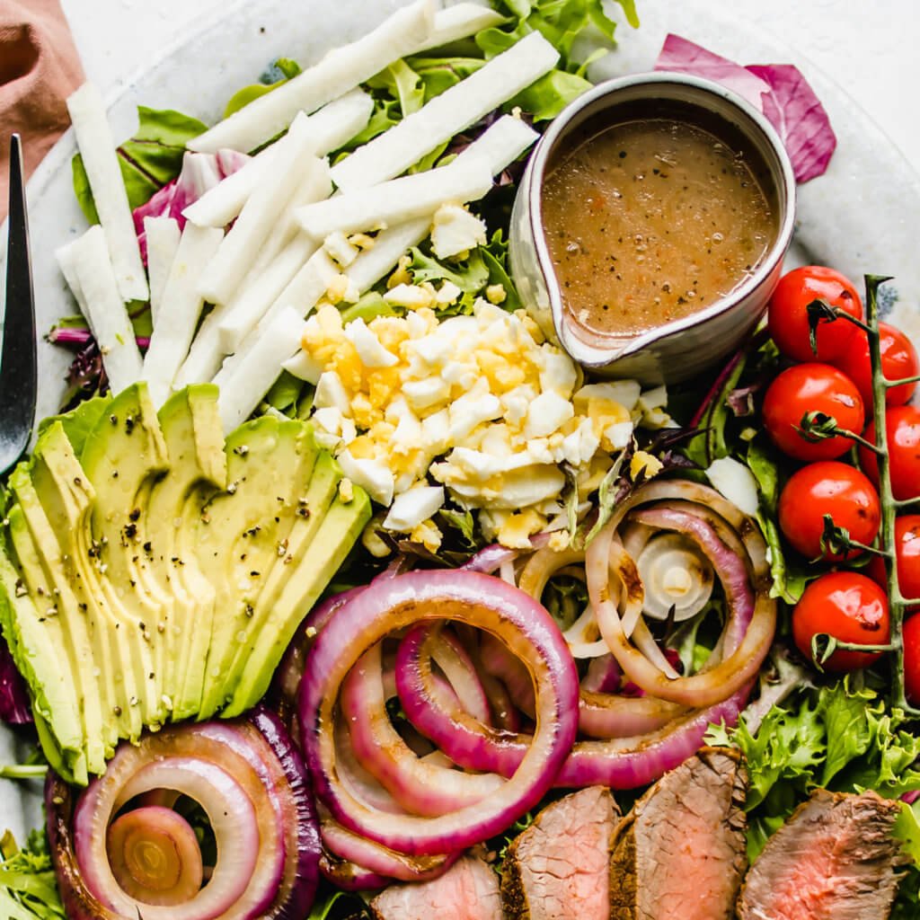 Keto Steak Salad with Red Wine Vinaigrette