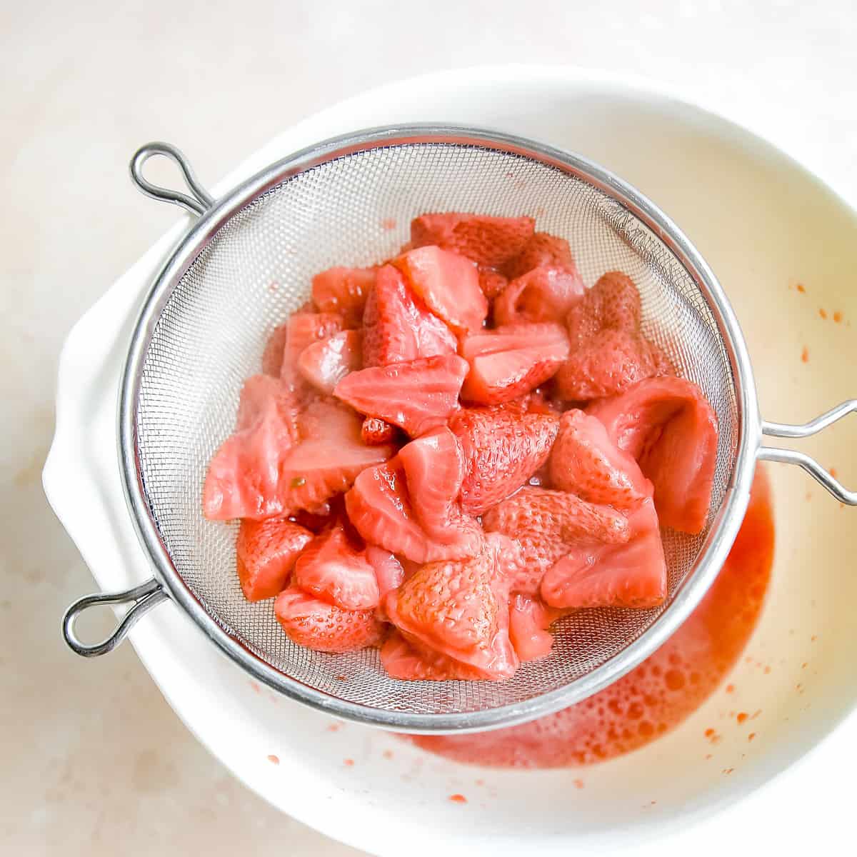 Keto Strawberry Simple Syrup (Paleo) Healthy Little Peach