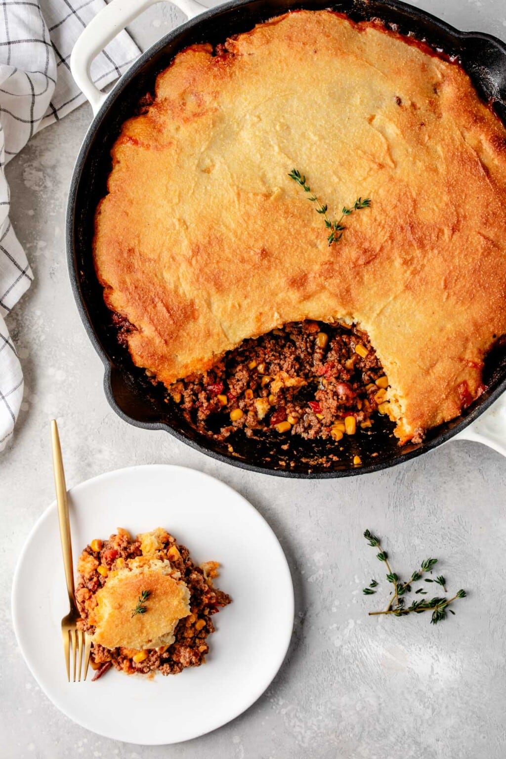 Easy Cowboy Cornbread Casserole With Ground Beef Healthy Little Peach   Cowboy Casserole 1 12 1024x1536 