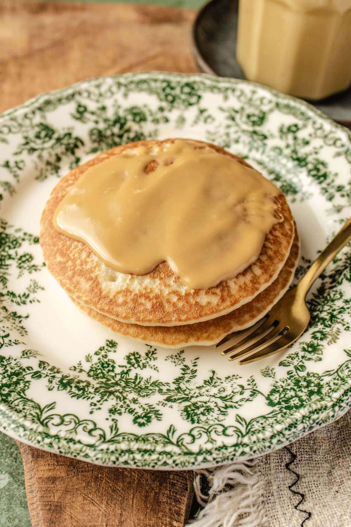 pancakes smeared with maple cream