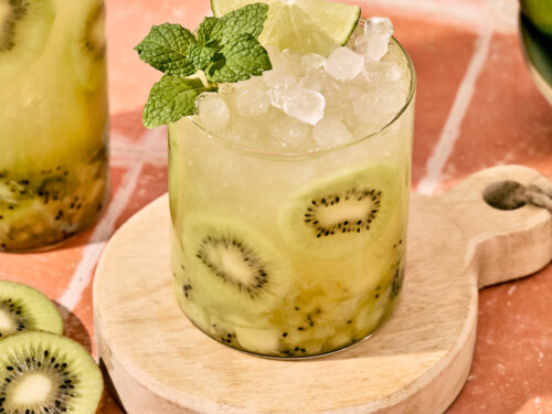 Easy Kiwi Mojito Recipe (Cocktail or Mocktail) | Healthy Little Peach