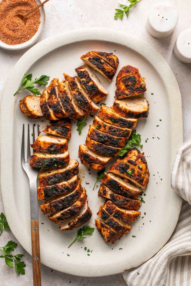 Blackened Chicken Recipe (Easy & Juicy)